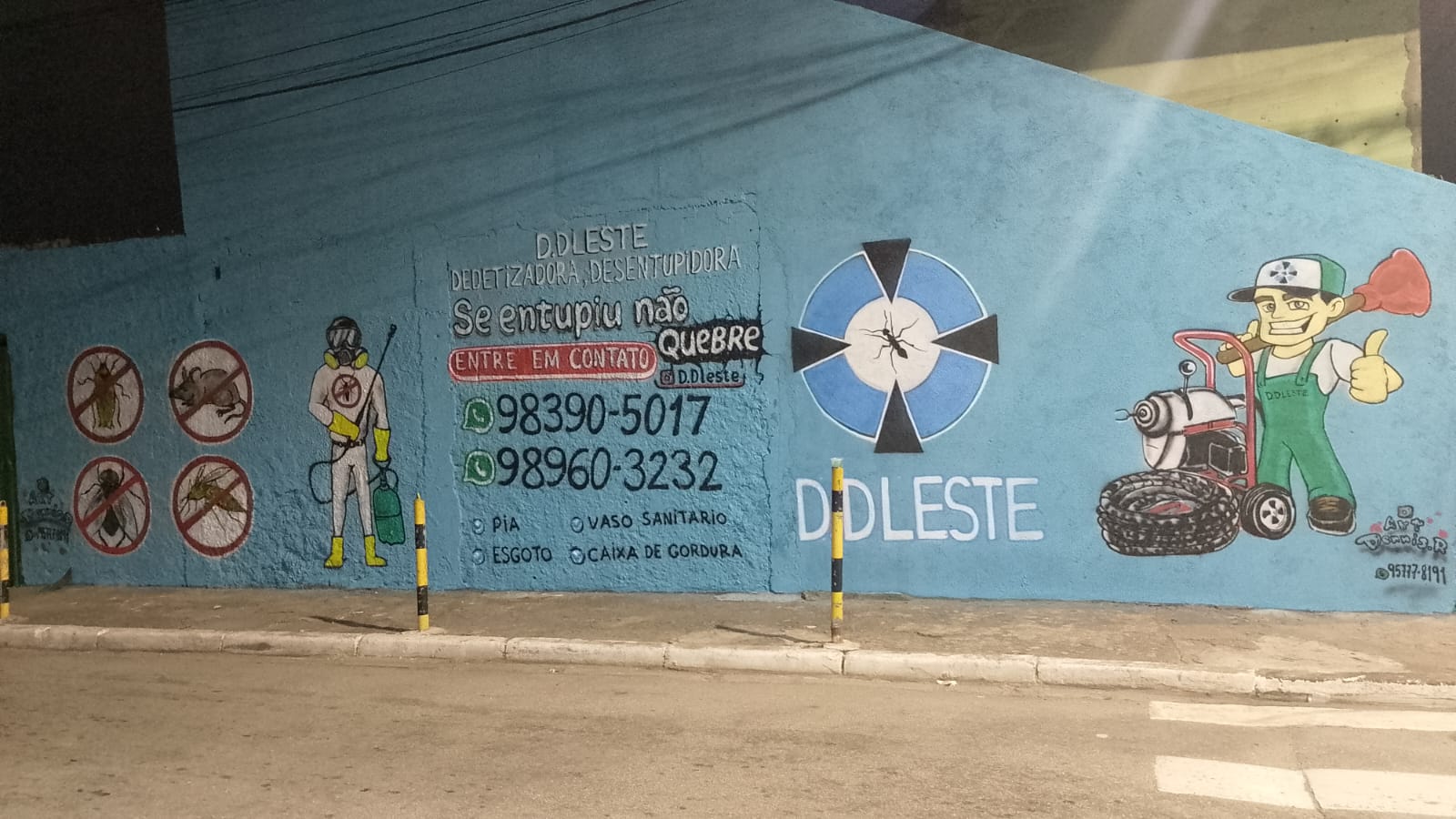 Imagem de Desentupidora ddleste em ação